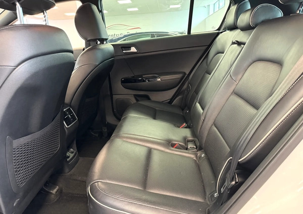 Kia Sportage cena 85000 przebieg: 110380, rok produkcji 2016 z Suwałki małe 466
